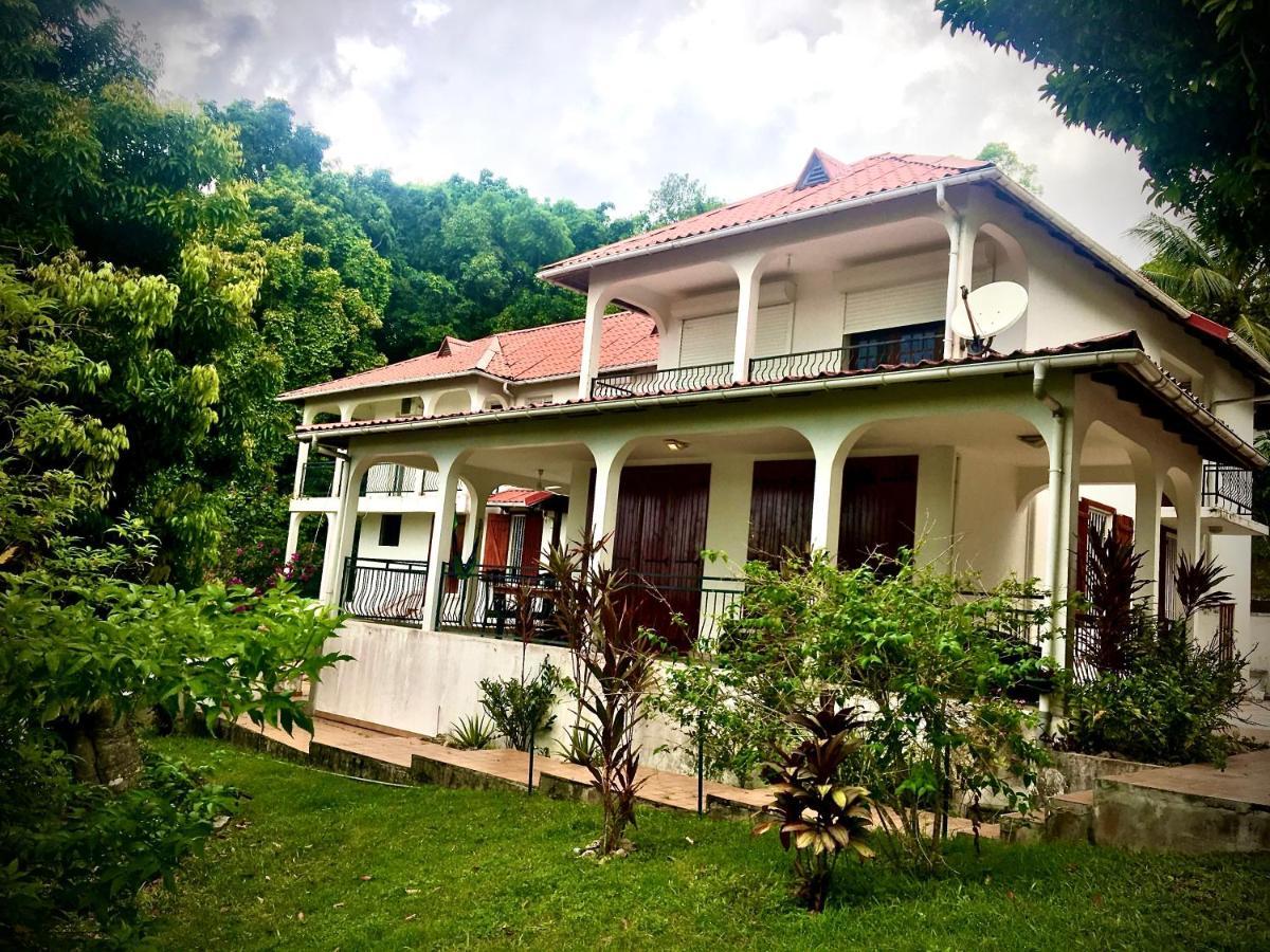 La Canopee Enchantee, Chambres D'Hotes, Piscine, Proche Aeroport, Gare Maritime Лес Абимес Екстериор снимка