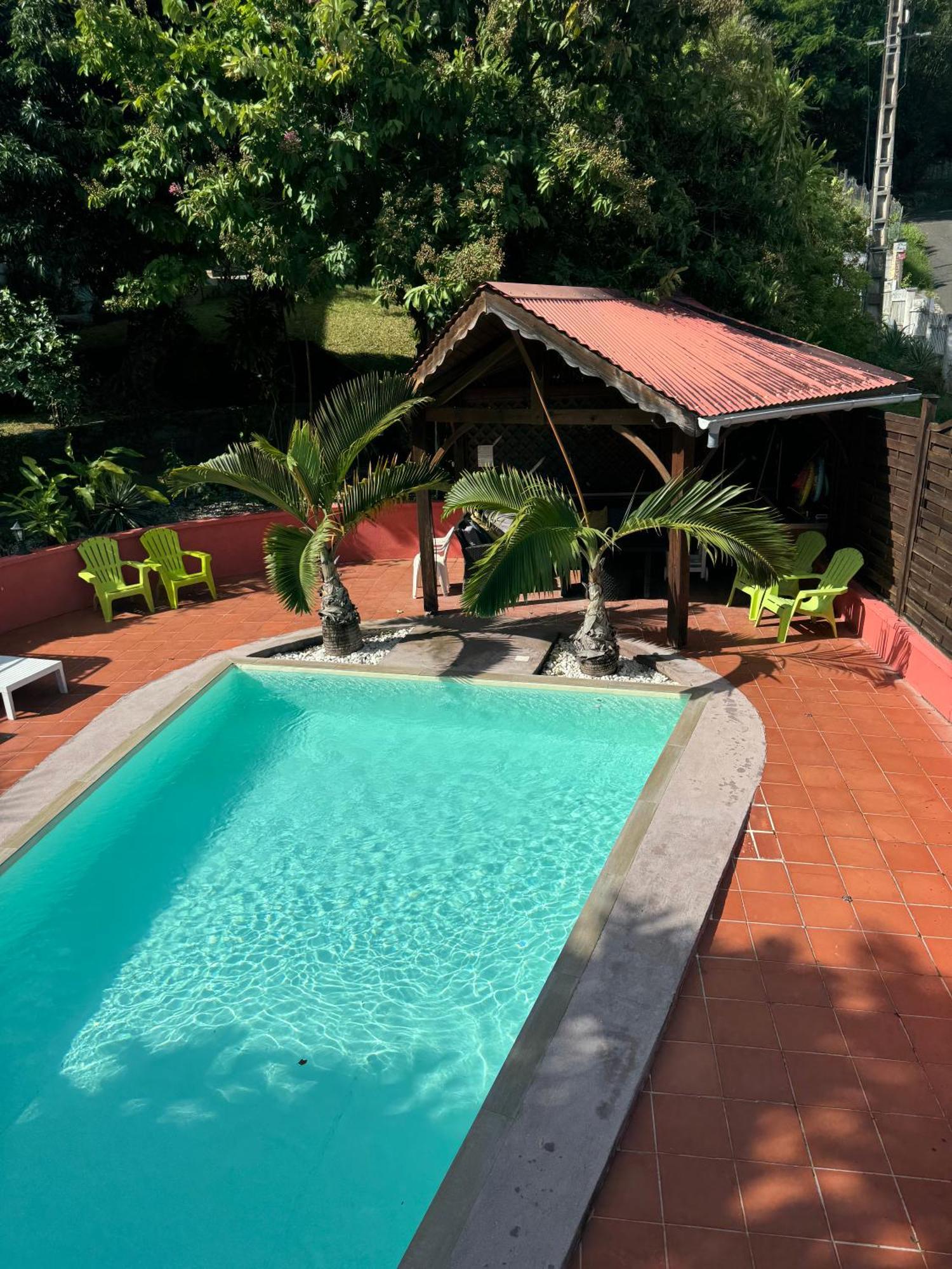 La Canopee Enchantee, Chambres D'Hotes, Piscine, Proche Aeroport, Gare Maritime Лес Абимес Екстериор снимка