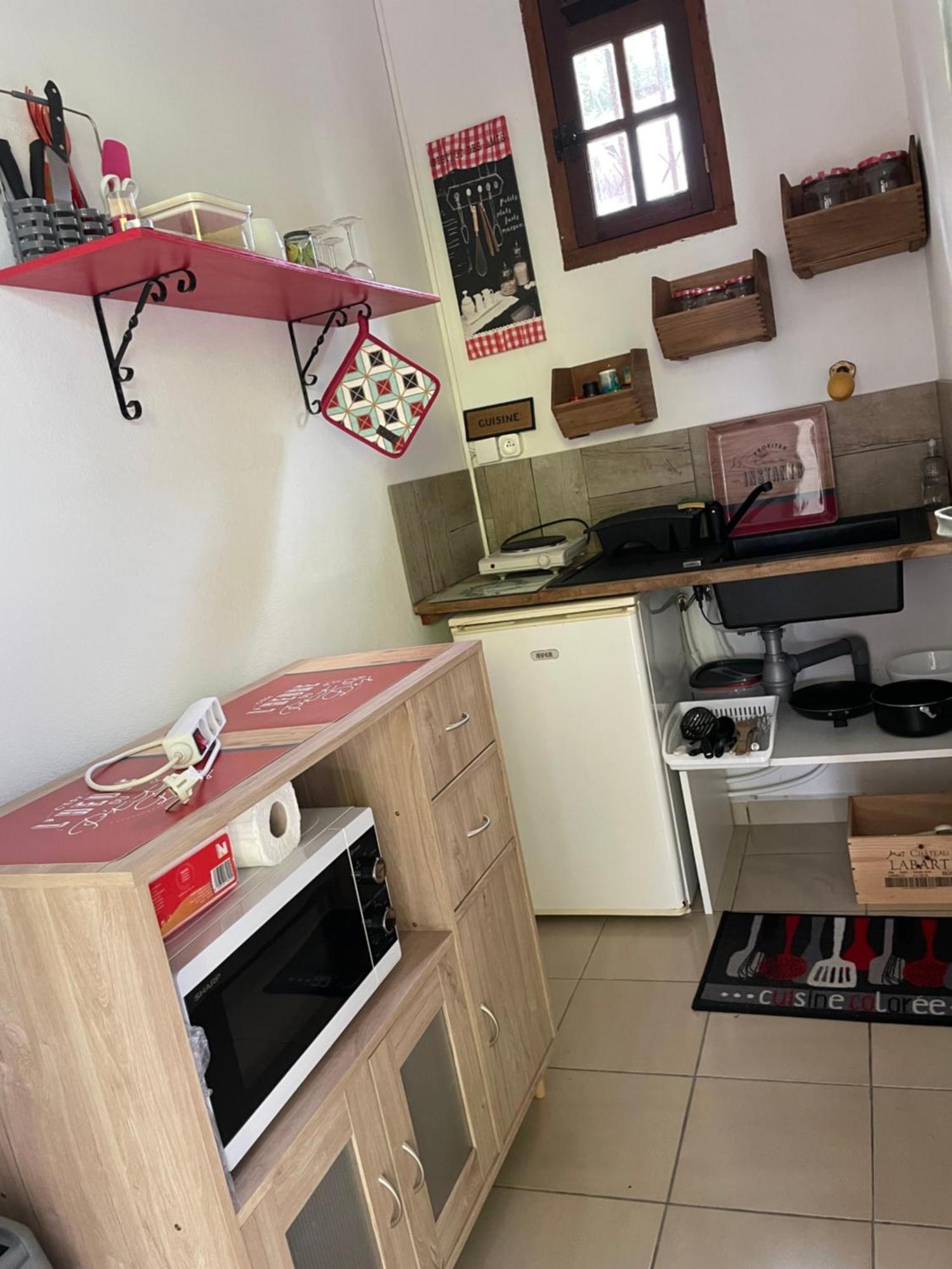 La Canopee Enchantee, Chambres D'Hotes, Piscine, Proche Aeroport, Gare Maritime Лес Абимес Екстериор снимка